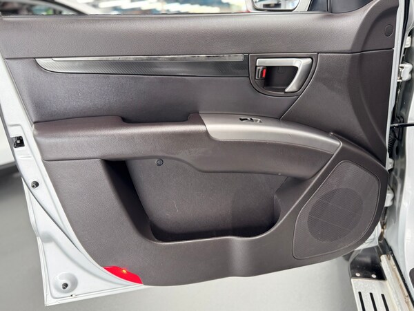 Used Hyundai Santa Fe 2010 for sale - 74891575: Photo 61