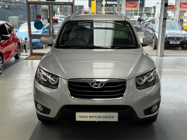 Used Hyundai Santa Fe 2010 for sale - 74891575: Photo 6