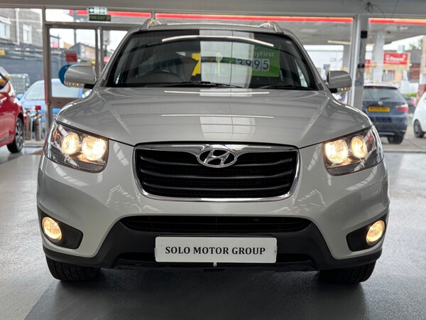 Used Hyundai Santa Fe 2010 for sale - 74891575: Photo 75