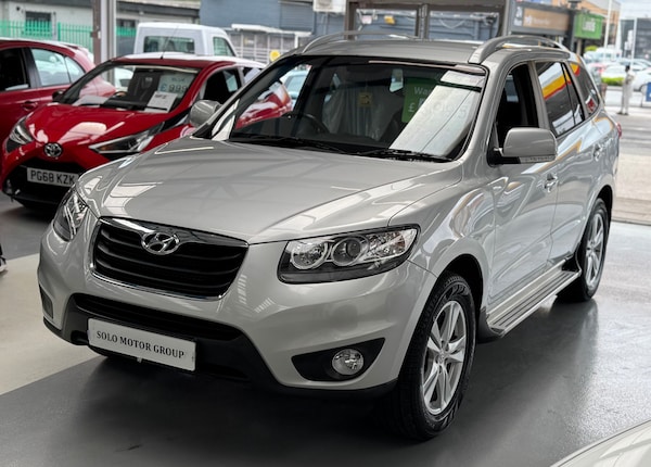 Used Hyundai Santa Fe 2010 for sale - 74891575: Photo 7
