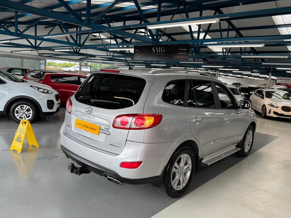 Used Hyundai Santa Fe 2010 for sale - 74891575: Photo 87
