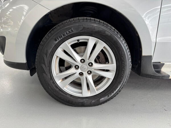 Used Hyundai Santa Fe 2010 for sale - 74891575: Photo 91