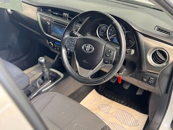 Used Toyota Auris 2014 for sale - 78357819: Photo