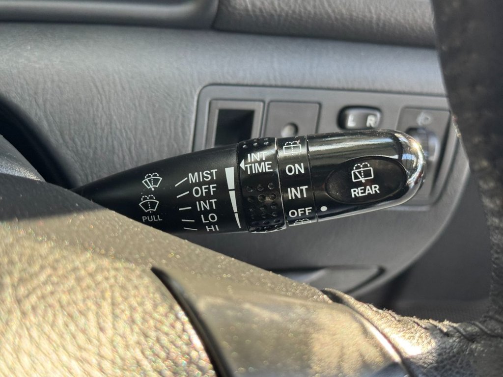 Used Toyota Corolla 2006 for sale - 77188719: Photo 40