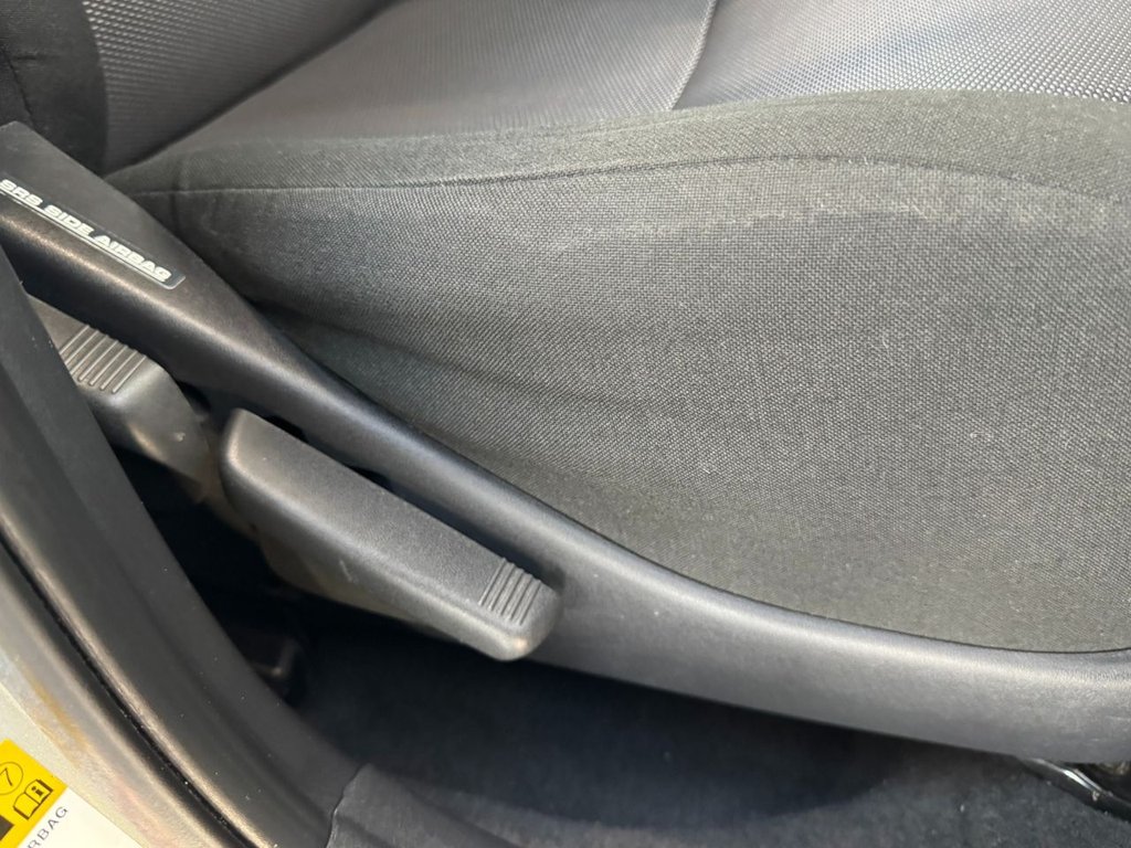 Used Toyota Corolla 2006 for sale - 77188719: Photo 44