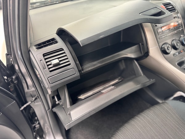 Used Toyota Auris 2007 for sale - 76263678: Photo 50