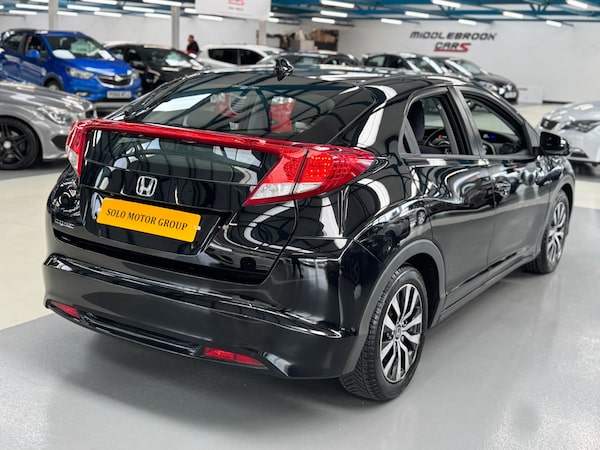 Used Honda Civic 2013 for sale - 76157108: Photo 15