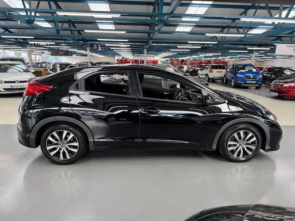 Used Honda Civic 2013 for sale - 76157108: Photo 18