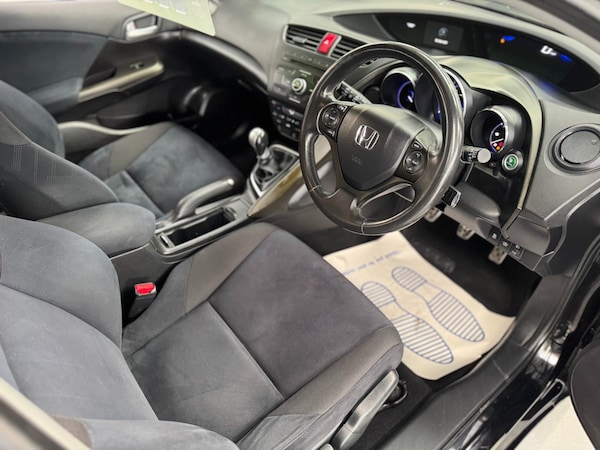 Used Honda Civic 2013 for sale - 76157108: Photo 21
