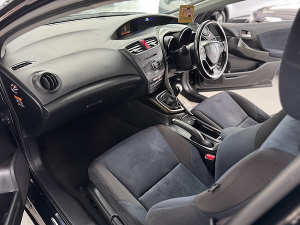 Used Honda Civic 2013 for sale - 76157108: Photo 22
