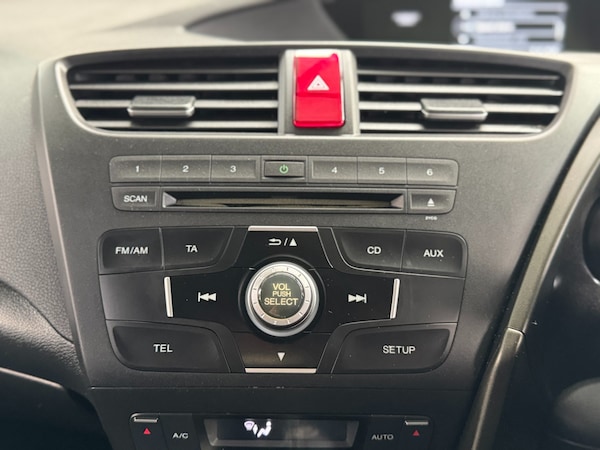 Used Honda Civic 2013 for sale - 76157108: Photo 29