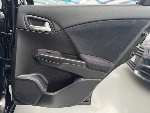 Used Honda Civic 2013 for sale - 76157108: Photo 67