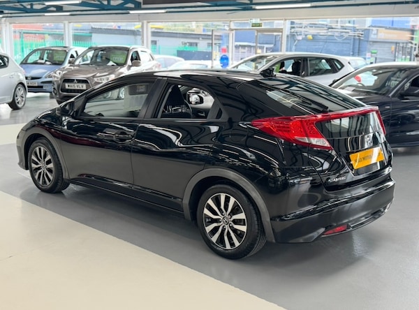 Used Honda Civic 2013 for sale - 76157108: Photo 86