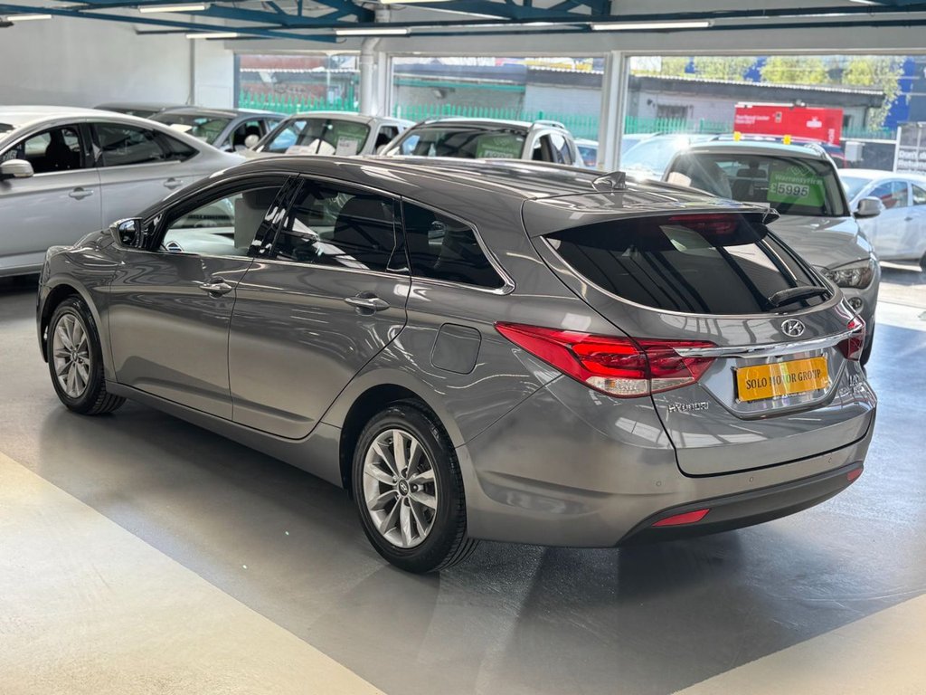 Used Hyundai i40 2015 for sale - 78212959: Photo 2