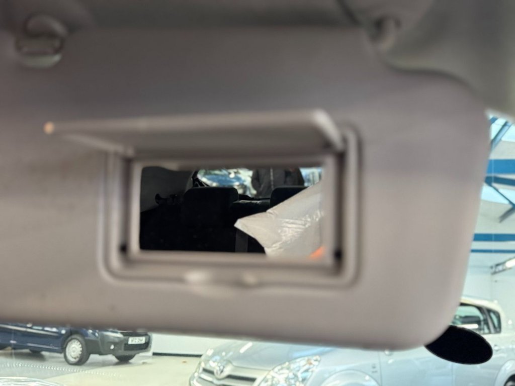 Used Nissan Juke 2011 for sale - 77369996: Photo 42