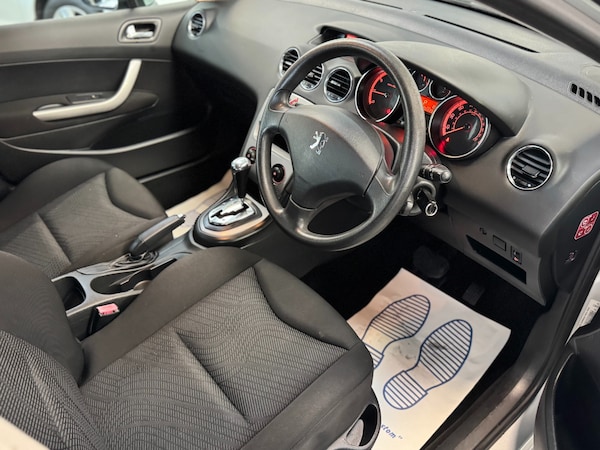 Used Peugeot 308 2010 for sale - 76344336: Photo 21