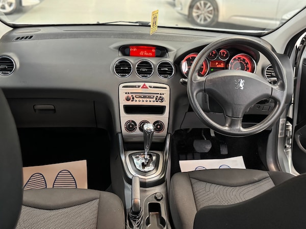 Used Peugeot 308 2010 for sale - 76344336: Photo 23