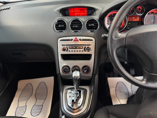 Used Peugeot 308 2010 for sale - 76344336: Photo 25