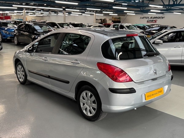 Used Peugeot 308 2010 for sale - 76344336: Photo 2