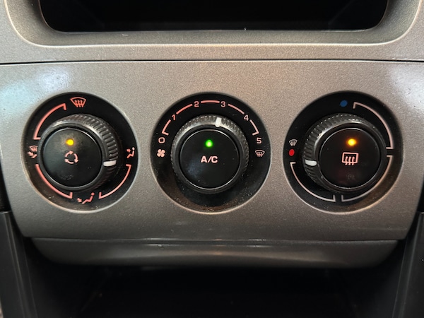 Used Peugeot 308 2010 for sale - 76344336: Photo 30