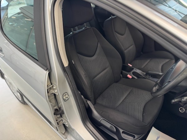 Used Peugeot 308 2010 for sale - 76344336: Photo 43