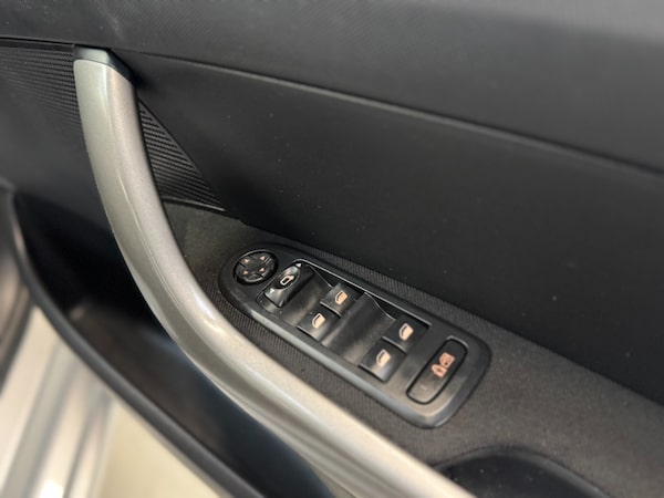 Used Peugeot 308 2010 for sale - 76344336: Photo 46