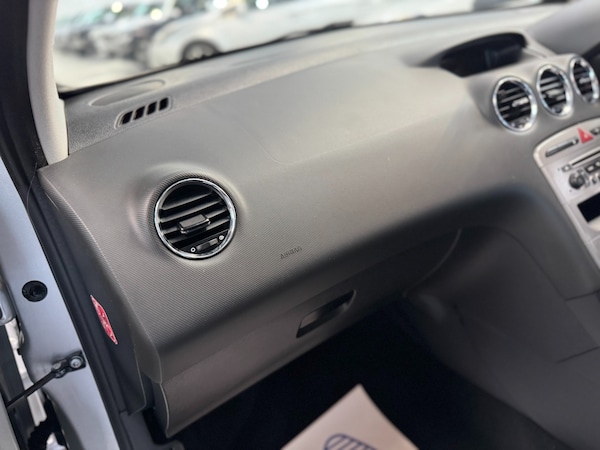 Used Peugeot 308 2010 for sale - 76344336: Photo 48