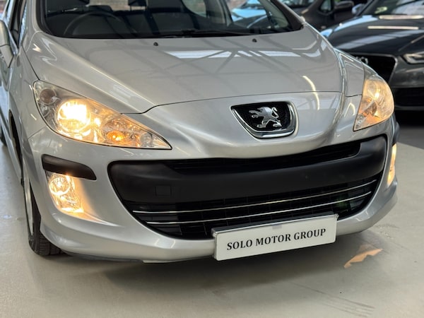 Used Peugeot 308 2010 for sale - 76344336: Photo 57