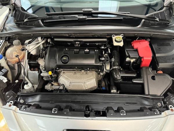 Used Peugeot 308 2010 for sale - 76344336: Photo 67