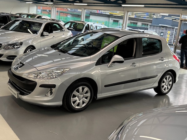 Used Peugeot 308 2010 for sale - 76344336: Photo 8