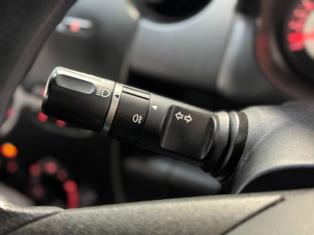 Used Mazda Mazda2 2009 for sale - 77498931: Photo 39