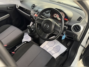 Used Mazda Mazda2 2009 for sale - 77498931: Photo