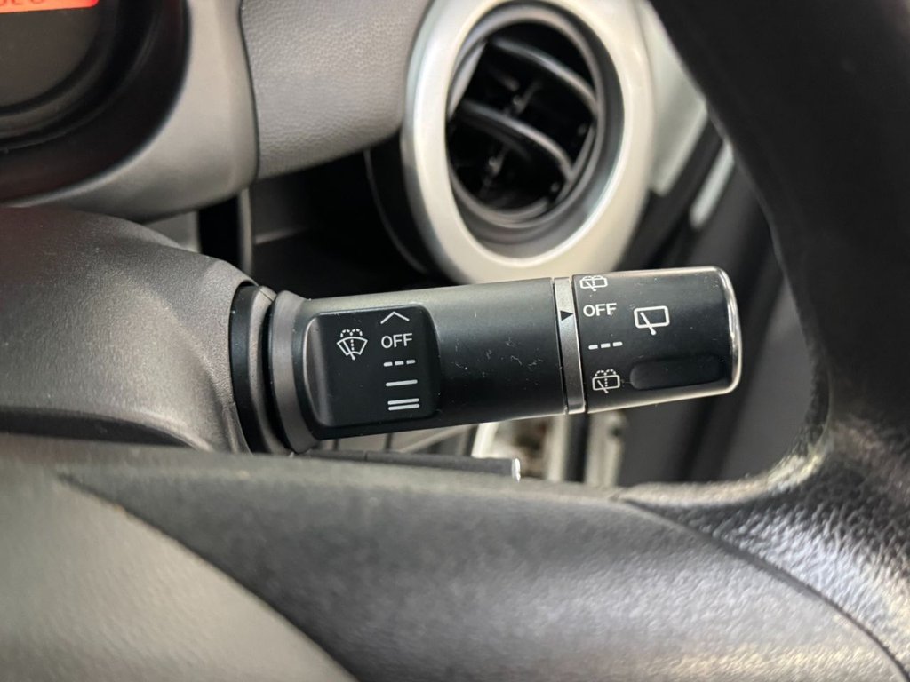 Used Mazda Mazda2 2009 for sale - 77498931: Photo 41