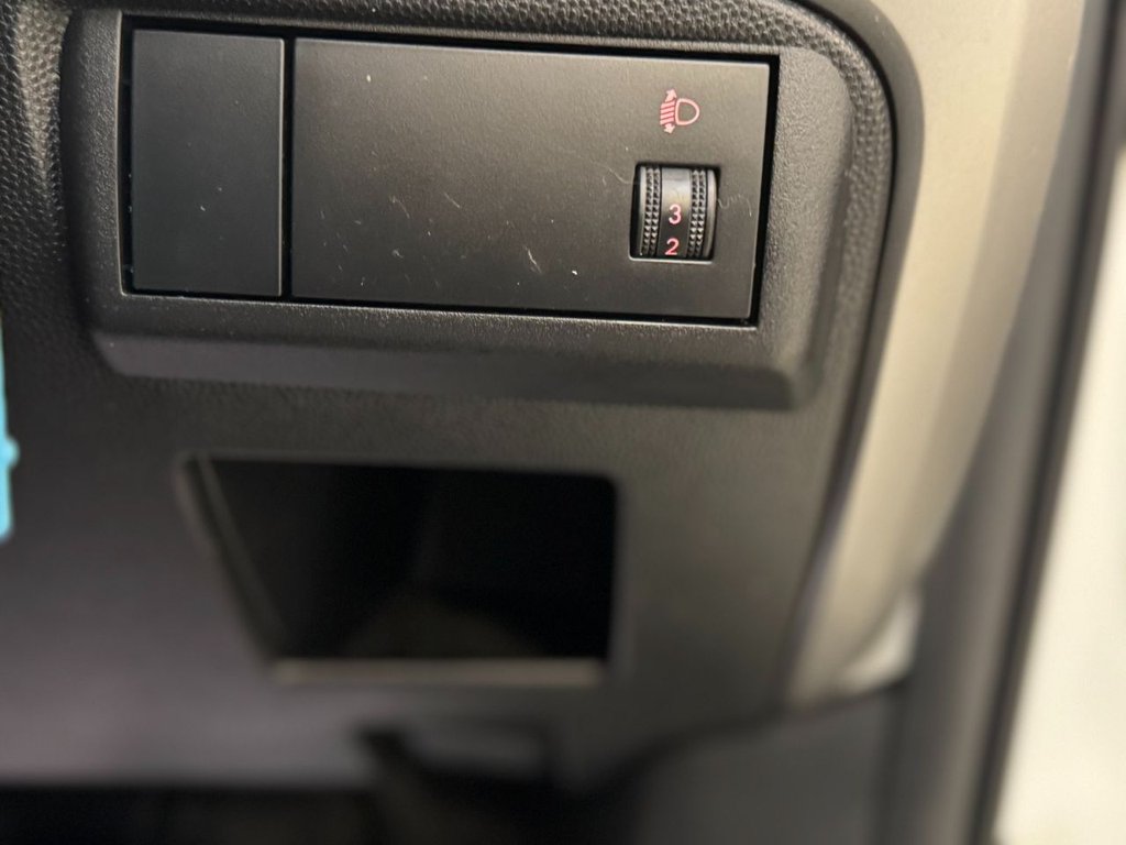 Used Mazda Mazda2 2009 for sale - 77498931: Photo 43