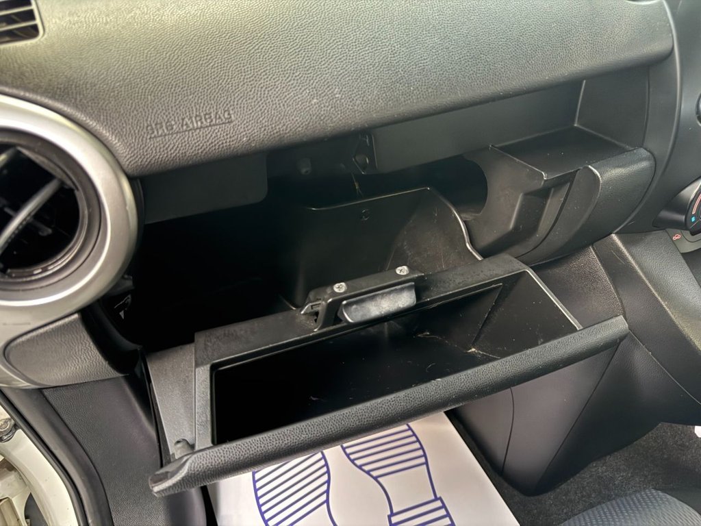 Used Mazda Mazda2 2009 for sale - 77498931: Photo 49