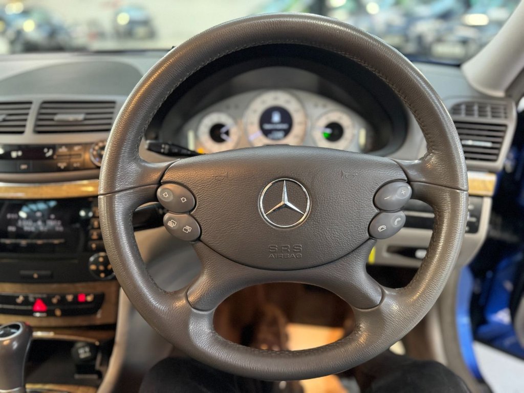 Used Mercedes-Benz E Class 2007 for sale - 76909963: Photo 40