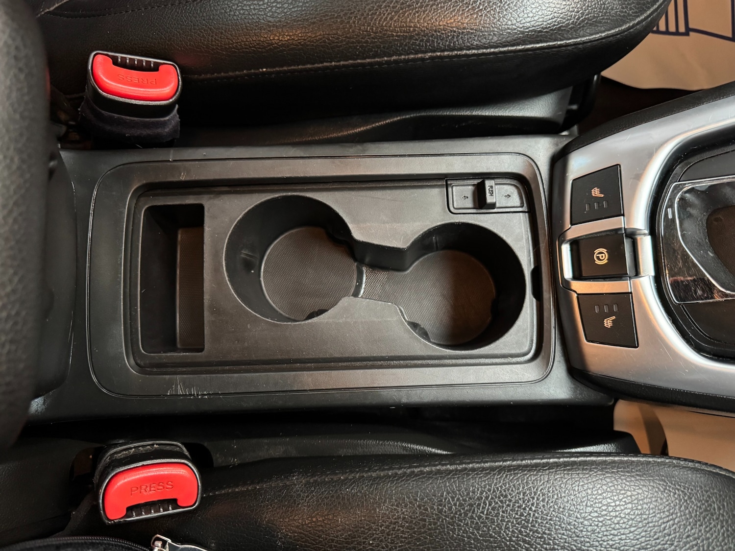 Used Vauxhall Antara 2013 for sale - 76077941: Photo 29