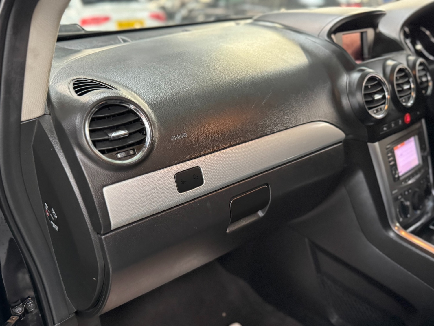 Used Vauxhall Antara 2013 for sale - 76077941: Photo 54