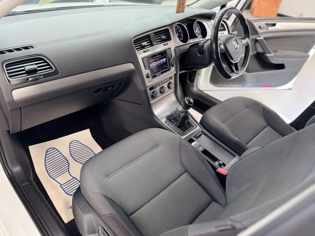 Used Volkswagen Golf 2015 for sale - 76776349: Photo 24