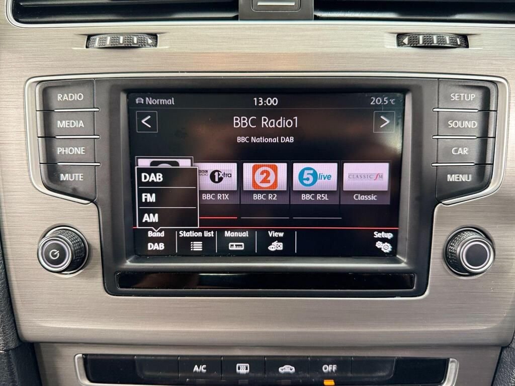 Used Volkswagen Golf 2015 for sale - 76776349: Photo 34