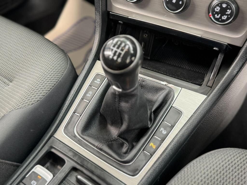 Used Volkswagen Golf 2015 for sale - 76776349: Photo 38