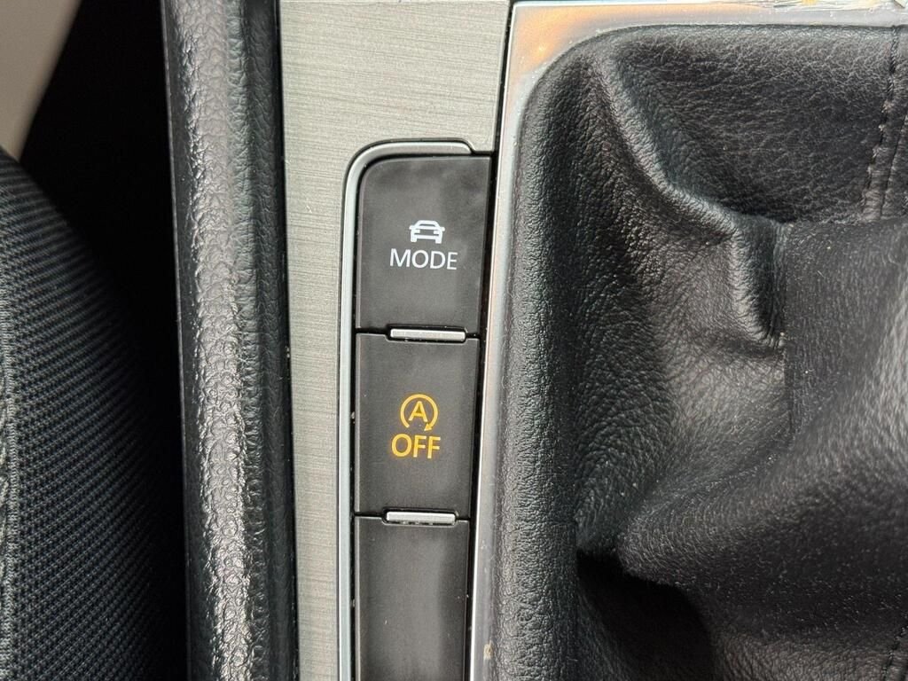 Used Volkswagen Golf 2015 for sale - 76776349: Photo 39