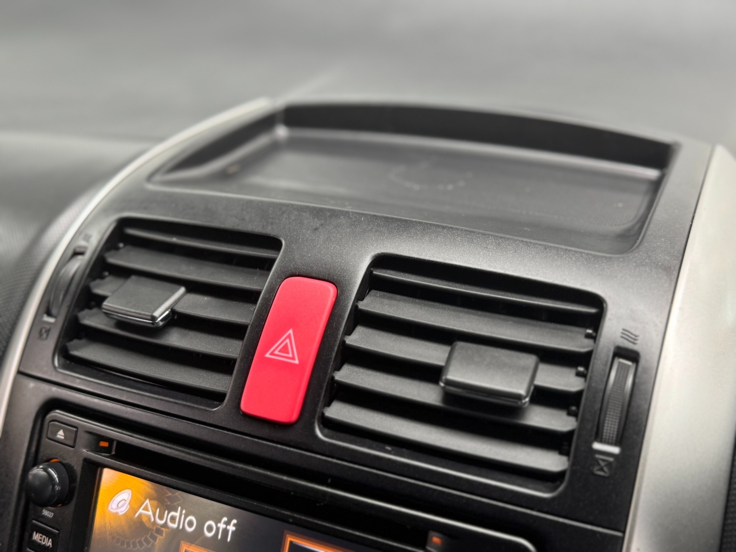 Used Toyota Auris 2012 for sale - 74764110: Photo 37