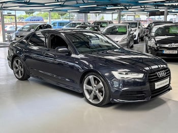 2015 (15) - 2.0 TDI Ultra Black Edition 4dr S Tronic