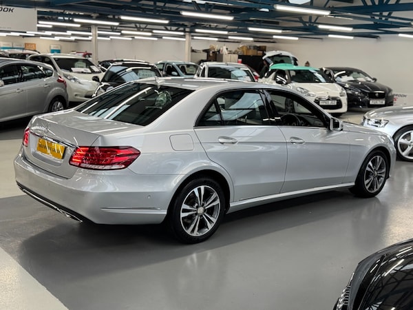 Used Mercedes-Benz E Class 2013 for sale - 76316717: Photo 19
