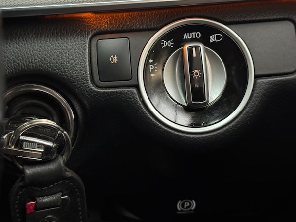 Used Mercedes-Benz E Class 2013 for sale - 76316717: Photo 49