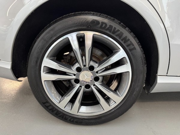 Used Mercedes-Benz E Class 2013 for sale - 76316717: Photo 85