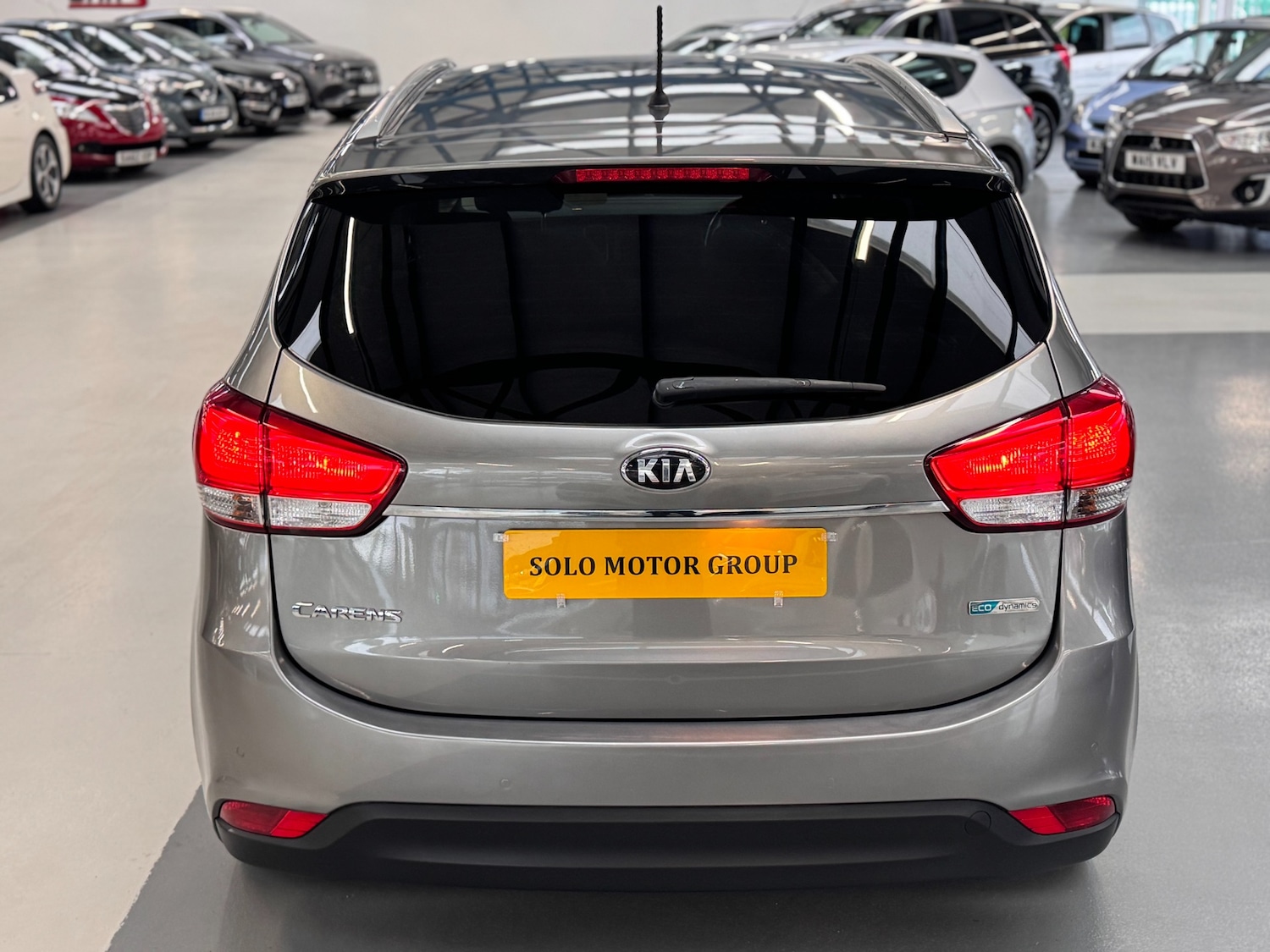 Used Kia Carens 2015 for sale - 76172484: Photo 11