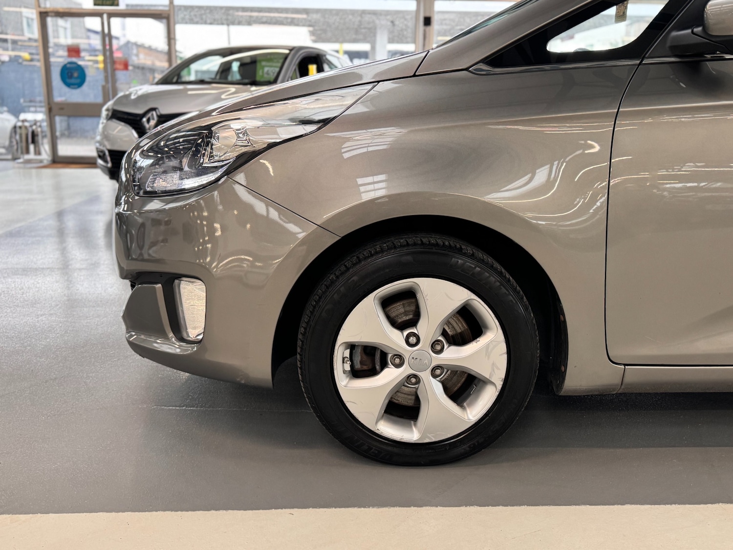 Used Kia Carens 2015 for sale - 76172484: Photo 16