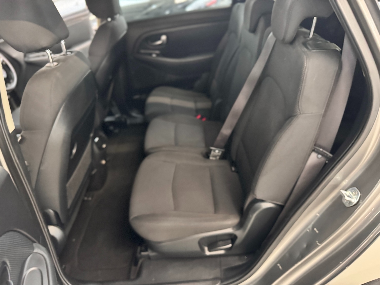 Used Kia Carens 2015 for sale - 76172484: Photo 22